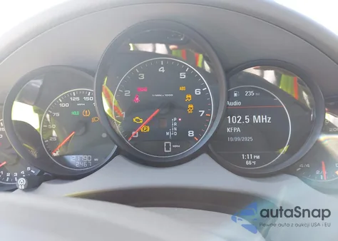 2013 Porsche Cayenne z USA, uszkodzony, nr VIN WP1AA2A2XDLA04797